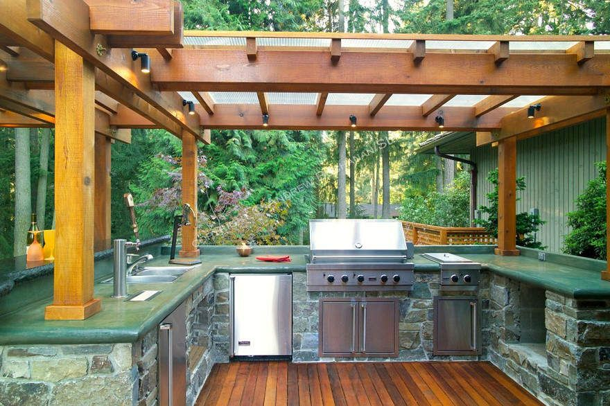 Outdoor Kitchen 